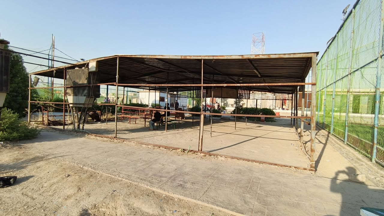 سلام عليكم   سقيفه جاهزه جدار وسقف براغي مو لحيم
طول ١٢ م

عرض ١٢ م 

السعر (مليون وميتين) 

المكان الوركاء 

الاستفسار *********** وتساب
