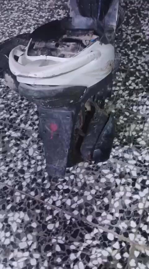 السلام عليكم دراجة ماكس عدله مكينة مكفولة شغاله هندر ويل خلفي رياضي دراجة تحتاج ترتيب بسيط على ايدك السعر 350 وبيها مجال مكاني بغداد بلديات


**إذا كنت صاحب هذا الإعلان وتريد حذفه لأي سبب، رجاءا أرسل رسالة إلى الدعم الفني**