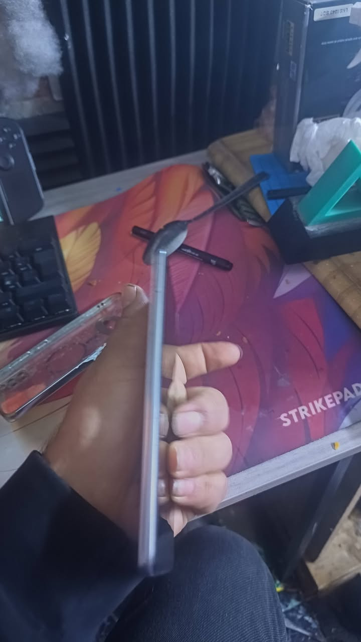 كلكسي اي51 ستعمال بيت مكفول مامصلح نضيف حيل سعره100 مكاني بغداد مدينه صدر ***********
