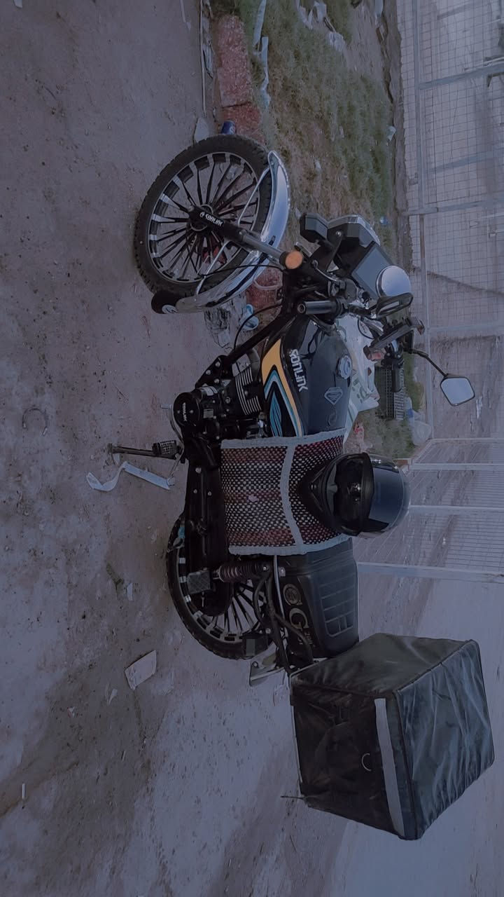 للبيع موديل 25 كفاله عامه مكينه 200 شلعه ومعدل طياره  ✈️ عنوان سكدريه مجمع حطين سعر 800 هيه وأغراضه بدون غراض 760 قفله ***********
