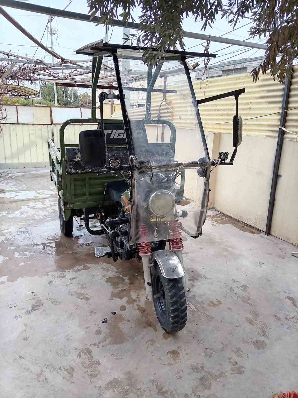 دراجه تايكار   شغاله من كلشي  كهرباء كله  جديد كير محرك نضيف  مابي خلال  سلف جديد   لايتات خلفي مامي  كله جديد  بكان اربيل  سايدين لاوان   تواصل  على الارقام ***********/***********
