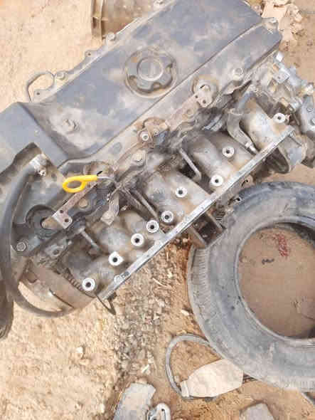 مكينه وكير وتفرعات كامله نيسان كاز العنوان ديالى بعقوبة ***********
