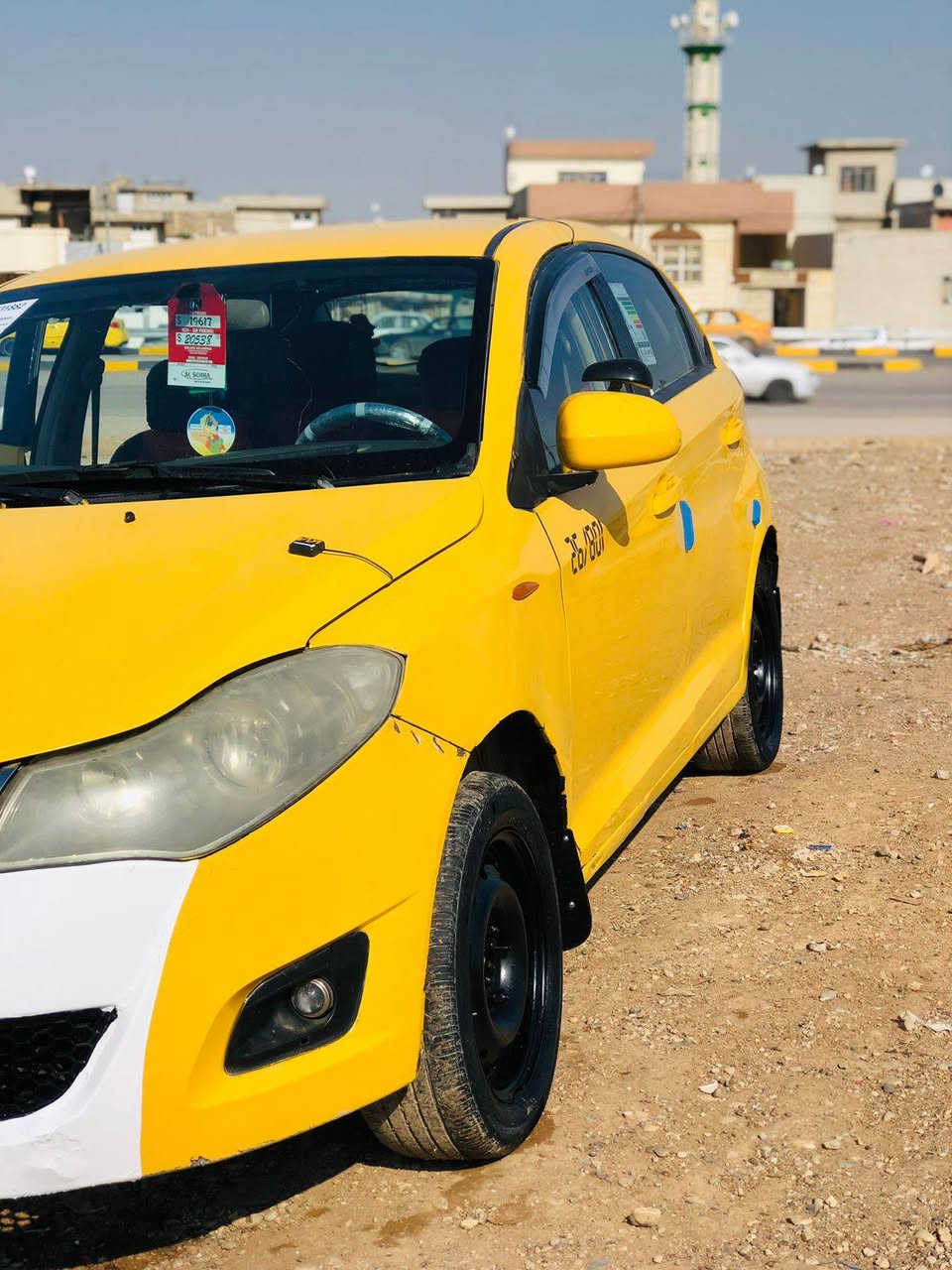 سلام عليكم سياره شيري فلاوين. موديل 2013 رقم انجليزي بصرة اني صاحب شرعي كير ومحرك شرط بدون ضرار وسيارة بي كربون تبريدثلج تدفيه شغل هيه وغرامات صفر شرط وكاله شرط تحويل السعر 40 وبي مجال ***********
