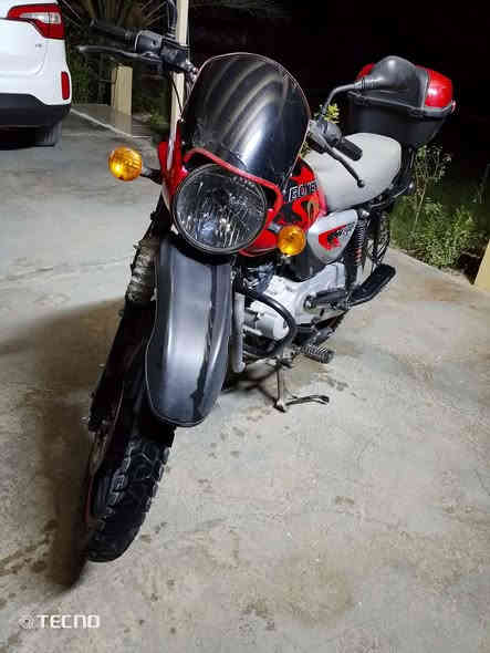 سلام عليكم شباب دراجه بوكسر مديل ٢٠٢١كفاله عامه أوراق كامله دراجه نضيفه فدنوب السعر مليون ١٥٠بي مجال الطيبين 💞المكان ديالى بلدروز رقم ***********🤎
