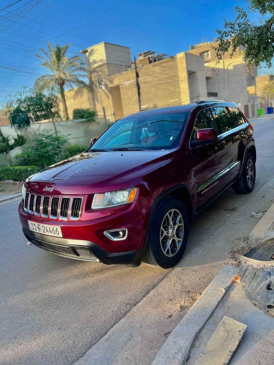 جيب لاريدو 2 ويل محرك 3600داخل كلين بدون ايرباك بيهه جاملغ خلفي صبغ بدون داخل وبارد بلباب امامي يمنه سياره جديده جدا نضيفه فرل عده فتحه جاهزه باسمي هسه ورقم جدد  السعر 175 مكاني سيديه ***********
