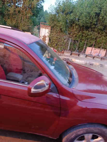 سياره ليفان x60 موديل 16  للبيع ساره كامله كل نقص مايها مصبوغه احزام للجماليه السعر 56 وبيها مجال قليل كير اوتو بلادي  المكان ناصريه رقم التلفون *********** الشراي يدلل
