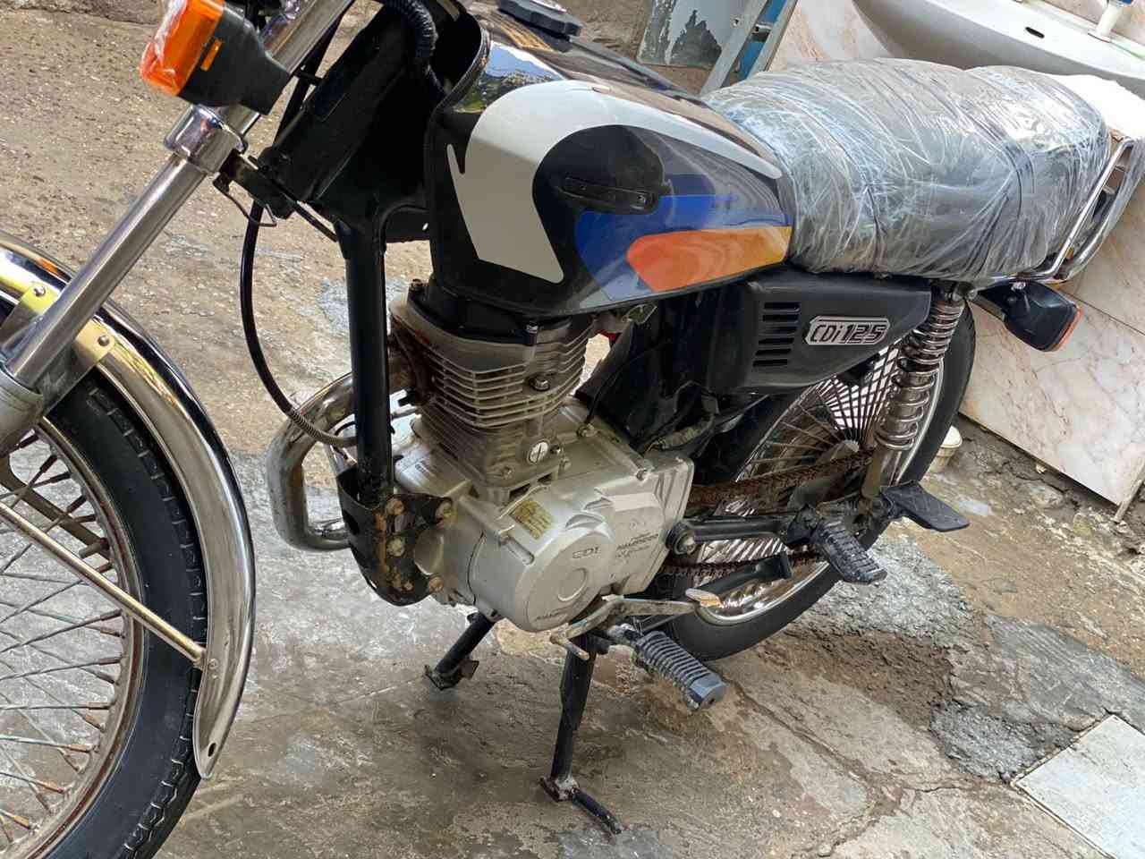 السلام عليكم دراجه 4كير نامه شلامجه 3احرف تعميره جديده دراجه مكفوله نضافه80‎%‎ السعر450 رقم الهاتف ***********
