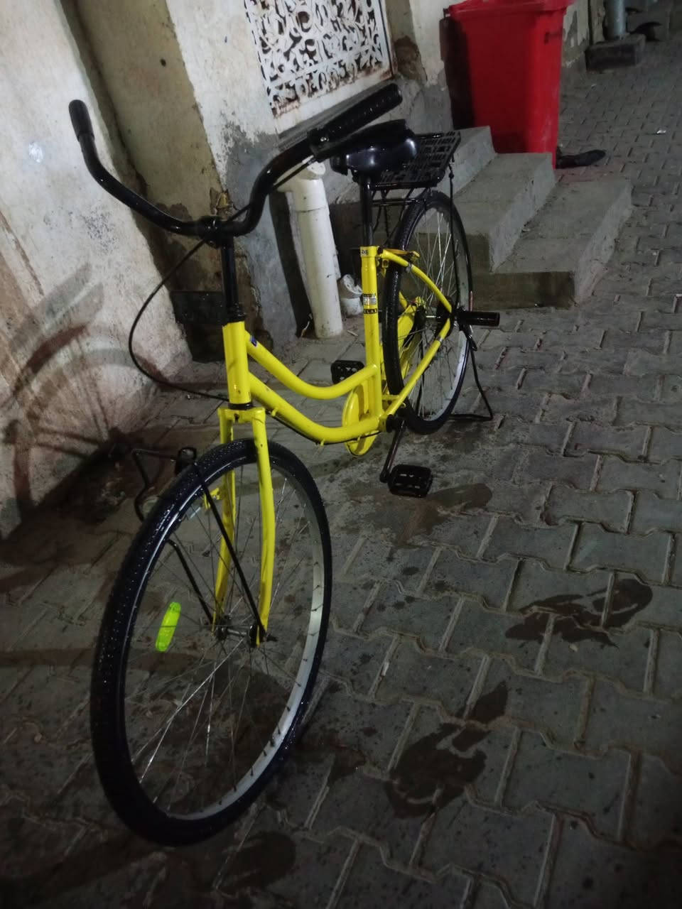 السلام وعليكم باسكل للبيع سعر على هذا الرقم *********** كوت
