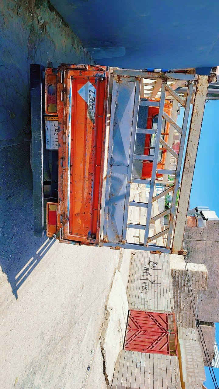 السلام عليكم للبيع سامسونج حمل موديل 2000 محرك وكير كيا بنكو 2017 تواير جدد لون برتقالي رقم نينوى الماني شرط التحويل للاتصال او استفسار ‏‪***********‬‏  ) ‏‪***********‬‏
