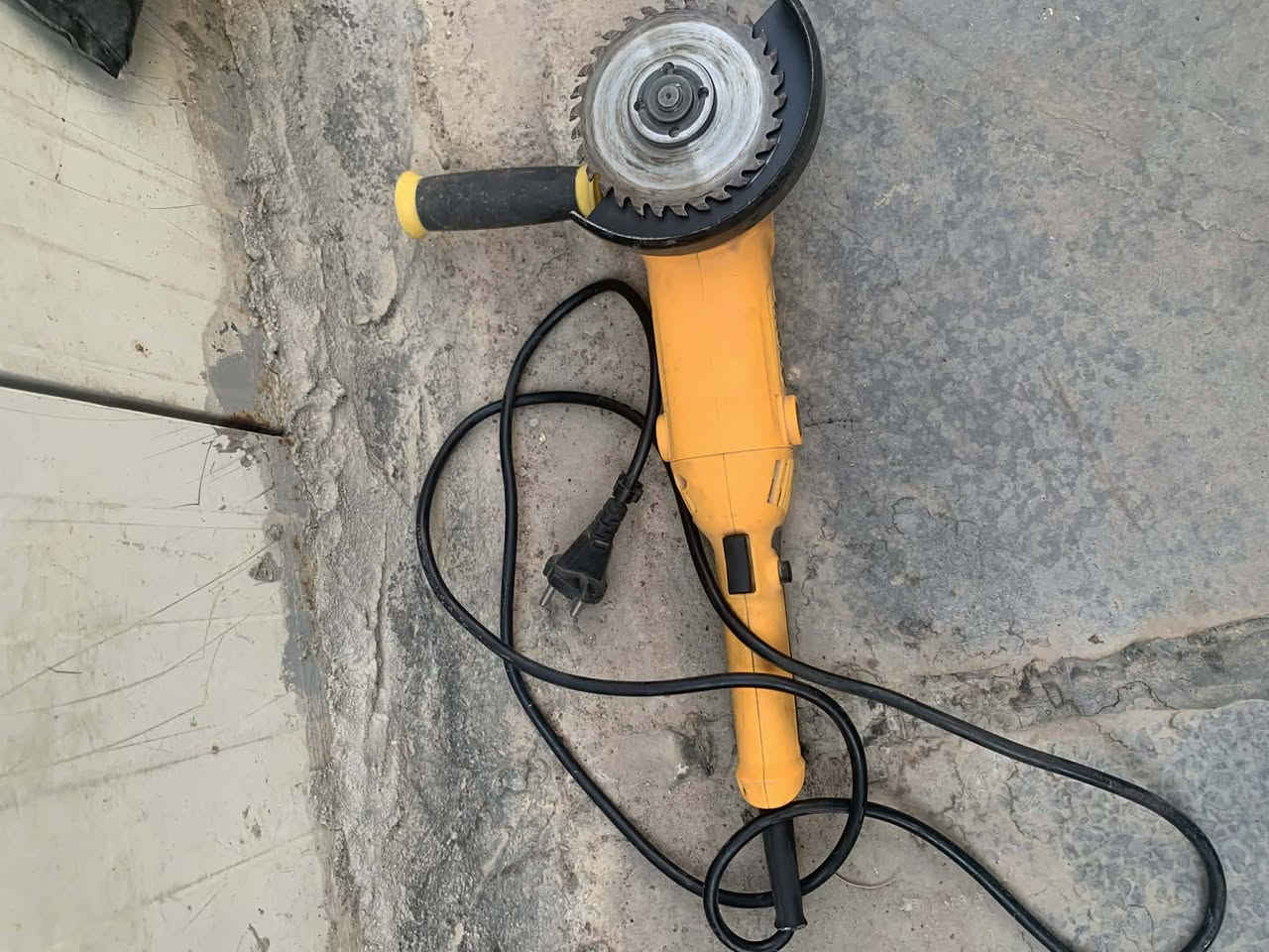 للبيع ***********
