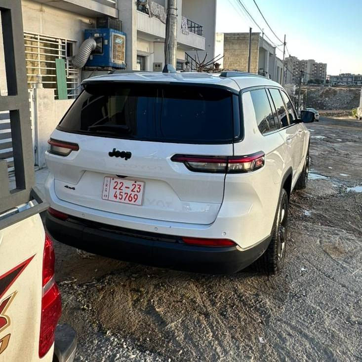 جێب گران چیرۆكی 2023 تازە داخڵ بوو
كلین. تایتڵ بێ بۆیاخ بێ ئێرباگ 
تەنها 24 مایل ڕۆشتوە
بێ پارچە گۆراو تەنها دوو قەڵەم. كاری هەیە
مواسەفات فول بەس پانۆراما نیە
مواسەفات بلاك تۆپ
سە یارەكە وەك سفر وایە هەموو گیانی بەشەرت
٣مانگ كاتی ڵە گەڵ دایە
كوشن گەرم. 
سەكان. هیتەر
كامێرە ٣٦٠
راداری پێشوو دوا
سنوق شەفت كارەبایی 
گێج ئەلیك ترۆنی 
برێك بەسمە 
ئاوێنە ئیشارەت ئاوێنە رادار
دەبڵ ئەكسل 

سـعـر : لە کۆمێنت داوابکە ڕاستەوخۆ بۆت دێت 📥 

گێر و مەکیەنەی بەشەرت 
هیچ کێشەیەکی تێدا نییە 

ژمارەی خاوەنەکەی 
***********
***********
