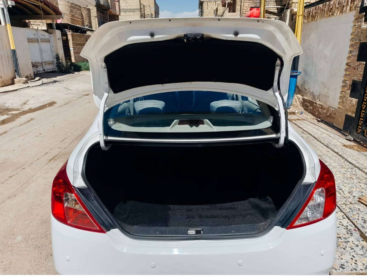 للبيع نيسان سني موديل 2024 🔥🚗
✨ سيارة نظيفة جداً ومرتبة، استخدام شخصي ✨
🔹 الموديل: نيسان سني 2024
🔹 اللون: أبيض
🔹 الممشى: 61 الف كم
🔹 الحالة: مكفولة من كلشي  عدا السياره بيها  تبديل البنيد و الدعاميه والايرباكات طاكه ممرجعهن (بدون ايرباك)
🔹 دوشمة عامة
🔹 المحرك: 1500
🔹 منظومة لايت + بروجكتر زينون 💡
🔹 شاشة CarPlay 📱
🔹 كاميرا خلفية 📷
🔹 حساسات خلفية
🔹 السبير ما نازل — جديد
🔹 السيارة نظيفة ومحافظ عليها جداً ✨
🔹 السنوية باسمي، تحويل او وكالة بكيفك
📍 اللوحة: أربيل
💰 السعر: 110 ورقة قفل من الاخير
🏠 موقع سيارة : بغداد / الشعلة
📞 للاستفسار والتواصل:***********
📱 متواجد واتساب
