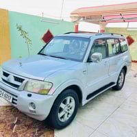 باجيرو • ٢٠٠٦ • فول مواصفات