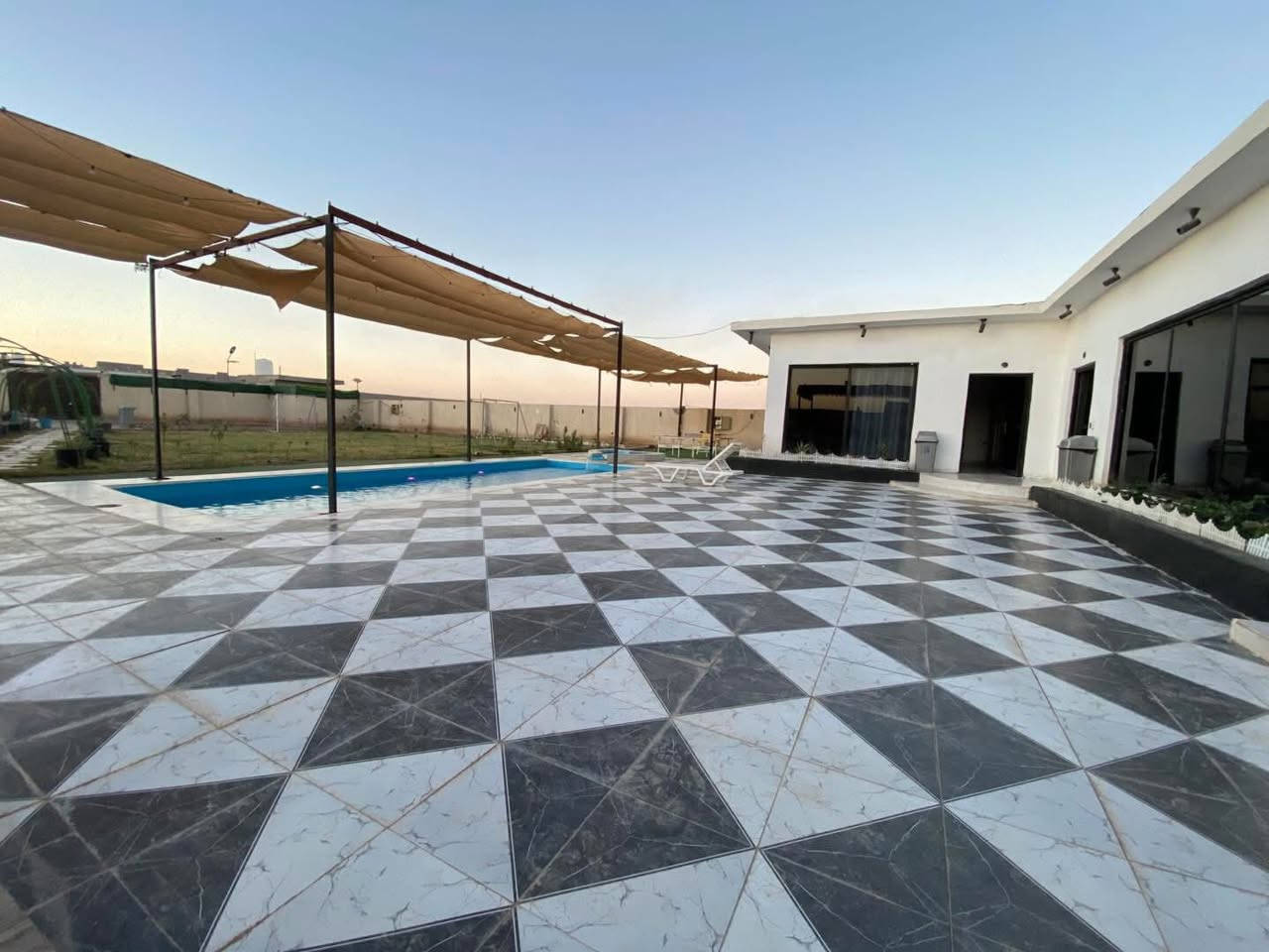 مزارع بغداد تخطيط اشراف هندسي تكدر تستلم مزرعه كامله بدون اي تعب وباسعار مناسبة
‭0776 390 1686‬
 #مسابح
