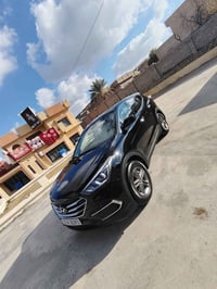 سانتافي سبورت • ٢٠١٧ • ١٢٤ الف