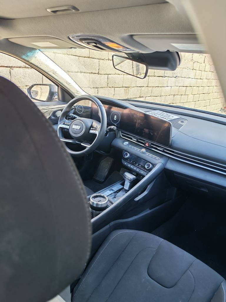 النترا 25
فول مواصفات مكينه 2000 دوش كير 8 نمر شرط الفحص 
ماشي 10 الاف 
مكفول شواصي لغود 
*********** البصرة, العراق
