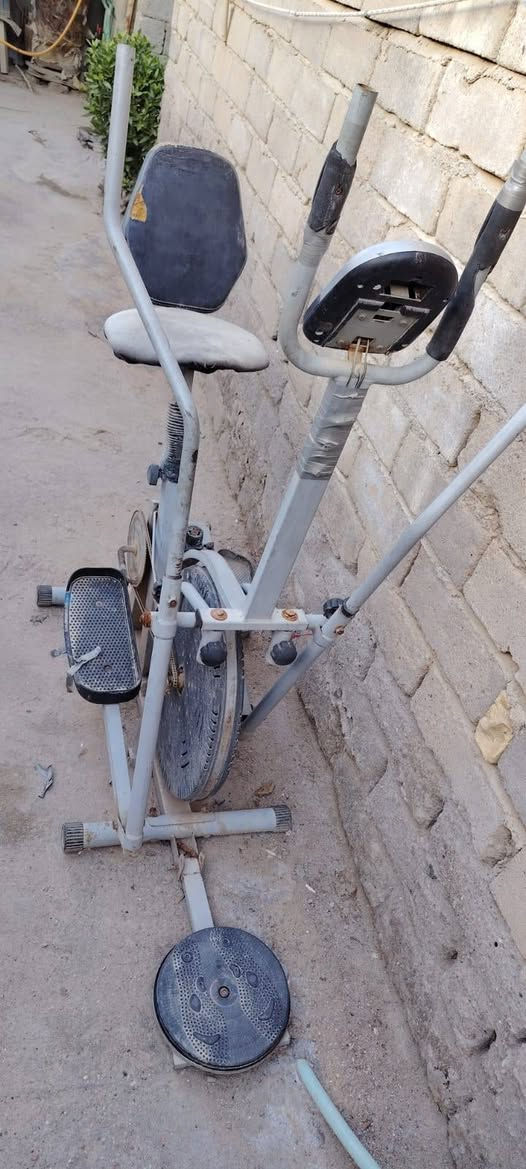 سلام عليكم بايسكل رياضي البيع 20 رقم الهاتف *********** غير متواجد عله الفيس
