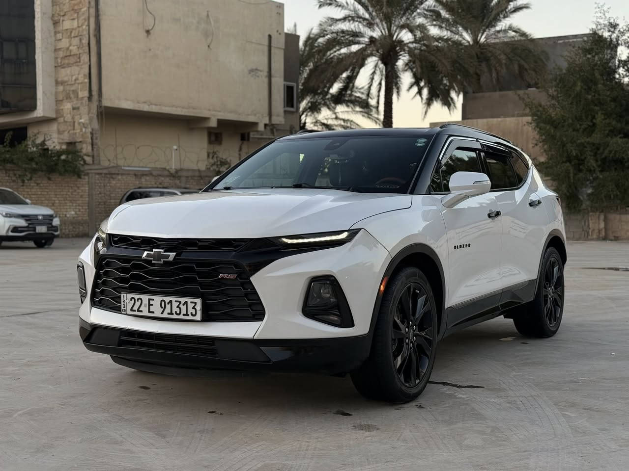 بلايزر للبيع موديل 2022 
ايربكات سليمه 100‎%‎ بيها صبغ ربع جاملغ إمامي فقط 
ماشيه30الف كيلو فقط
السيارة RS فول تو كلر 
مواصفاتها
▫️محرك 6 سلندر 3.6لتر
▫️كامره 
▫️رادارات 
▫️مقاعد تدفئة تبريد
▫️تدفئة ستيرن
▫️شاشة كبيرة
▫️كار بلي
▫️بلوتوث
▫️اوكس
▫️يو اس بي
▫️بصمة
▫️خمس بصمات
▫️تشغيل عن بعد
▫️مثبت سرعة
▫️تحديد مسار
▫️قيادة ذاتية
▫️مقاعد كهربائية
▫️كشنات ميموري
▫️سايد بريك كهرباء
▫️نظام مانع انزلاق
▫️نظام تو ويل و فور ويل
▫️اربع انظمة قيادة سبورت و نورمال و ايكو
▫️جنطة كهرباء
▫️مراية السايق كامرة
▫️بانوراما
▫️تحكمات ستيرن فول
▫️نظام اوتو ستوب
▫️لايت ليد زنون
▫️كشافات
▫️قطعتين تبريد
▫️تبريد بيانو
▫️اشاير بالمري
مري الجانبيه قلابات 
▫️سماعات BOSE
▫️ويل اسود بلاك
▫️ويل 20 ست ستدات
الشراء يتصل بيع فقط ***********
مكان السيارة كربلاء باب بغداد
🔶سعرها 260 وبيها ومجال شي بسيط
