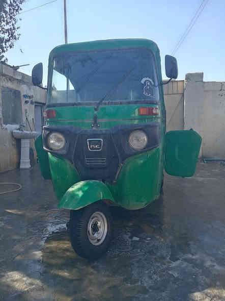 السلام عليكم تكتك للبيع موديل 22شهر 12مضلع رقم واسط لوحه عربي تحويل ثاني يوم مكفوله كشر ومحرك تكتك خير من الله بعدهي جديده سعر 8800وبيها مجال لشراي مكاني رفاعي الخاص مغلق تصل على رقم ***********
