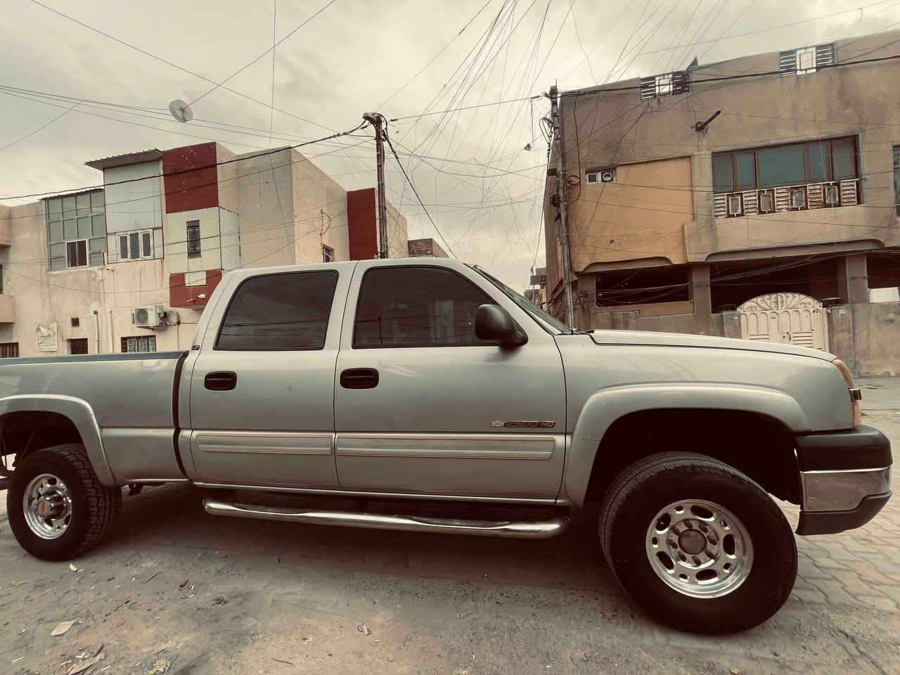 السلام عليكم سلفادور ادوات ادوات ادوات  2007 مكينة كير تبريد اكسل كفالة 
تحكمات استيرن كشنات كهربائية داخلها جديد تخم تاير جديد  عنواني بغداد ***********
