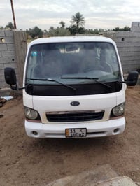 كيا ام عيون دبل غمره موديل 2001للبيع 07830766137