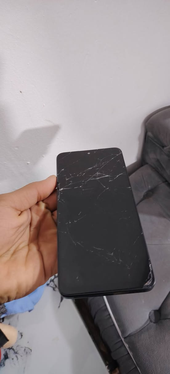 السلام عليكم جهاز ريدمي نوت 13برو 
بطاريه 5000
شاشه 120hz
شحن 67
كامرة 108 بتقنية 4k30fps
ضهر جام
جهاز يخبل بس  يرادله تصليح شاشه 
للبيع سعر 65 قفل مستعجل


**إذا كنت صاحب هذا الإعلان وتريد حذفه لأي سبب، رجاءا أرسل رسالة إلى الدعم الفني**