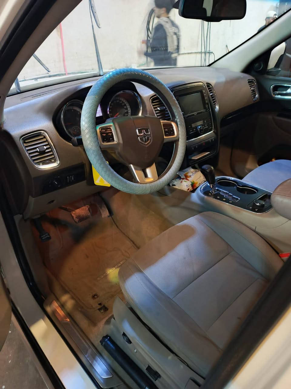 دورنكو 2012 ادوات
مكفوله من الحادث والفتح والكص 
فوول مواصفات جنطه كهربائية كشنات كهربائية 
سياره كير محرك كفاله خير من الله 8سلندر هيمي
السعر 85 قفل . رقم الهاتف  ***********
