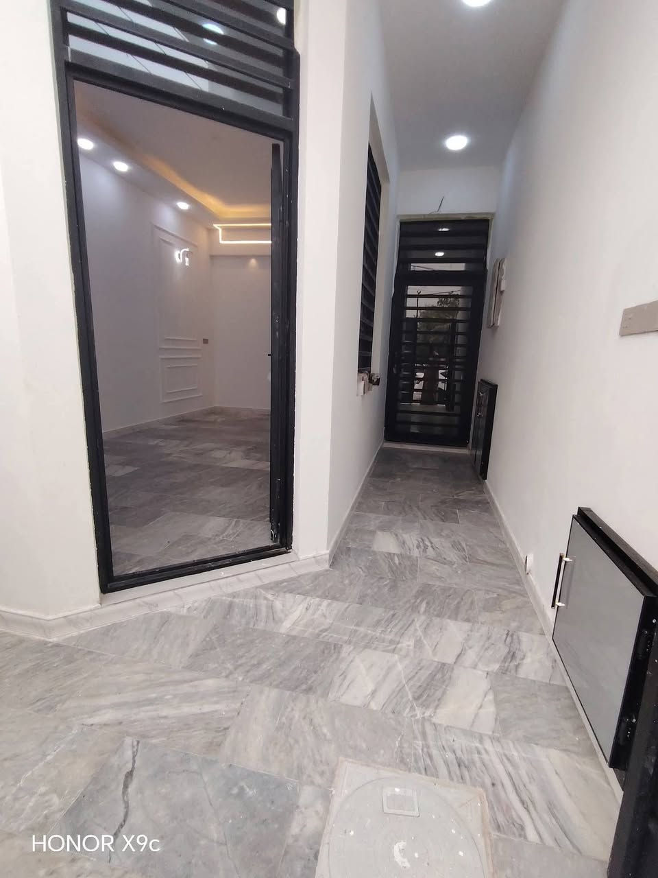 بيت للبيع مساحه ١٠٠ متر طابو صرف
حي ميسان قطاع ١٥ على مشتل موقع مميز

حديث درجة أولى فول مواصفات

طابقين صب كونكريت وطابوك نهروان

الطابق الاول غرفه وصاله ومطبخ وستقبال

وصحيات داخليه وخارجيه ومكشوفات

الطابق الثاني غرفه وصاله وصحيات

عنوان المكتب حي ميسان شارع الكيات قبل تقاطع شارع بوريات ( مكتب الخالدي للعقار )

استفسار اكثر او الاتصال

*********** يوجد واتساب

*********** يوجد واتساب

ادخل على الرابط التالي واطلع على عروض حي ميسان

https://www.facebook.com/groups/392370572858358/?ref=share_group_link
