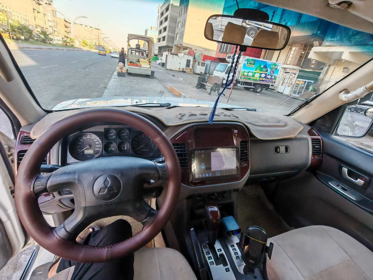 باجيرو
موديل 2006
  مكينه 3000
جاهزه من دعاميه الى دعاميه
فقط تبديل سائق
رقم بغداد مكان بغداد
***********
صبغ جزء من جاملغات الخلفيه مو كل جاملغات
دعاميات وكفرات بلاستك صبغتهن جماليه مع بولش عام
السعر ٩٥ بيها مجال بسيط  بيع فقط بدون مراوس
