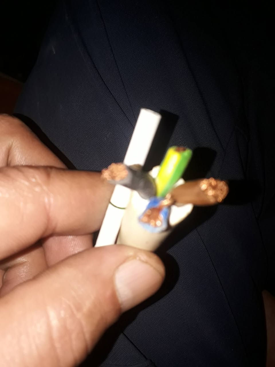 اسلام عليكم كيبل للبيع مكلف بالنشر اردني نضيف


**إذا كنت صاحب هذا الإعلان وتريد حذفه لأي سبب، رجاءا أرسل رسالة إلى الدعم الفني**