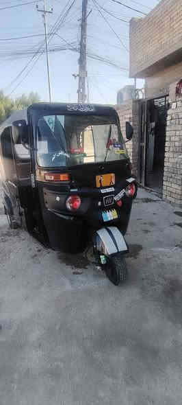 سلام عليكم تكتك للبيع موديل 22شهر 8 رقم وسنوية تكتك نضيف لا صبغ ولا معجون بيه ضربة يم بكلايت ورصعة صغير جوة الغد غير هذ مابيهة تكتك مكينتهة تنقص تنقص  مجمبزة كلشي بيه تخم تاير جبلي جديد مدوشمة تجوة مسجل اربع سماعات نشرة داخلية  ابيع الغراض وياهن موجود سيباية علي حداد فاتحة اذا تريدهة موجودهه
السعر 9250 
***********
مكاني الراسة العبيدي جامع الامام علي
