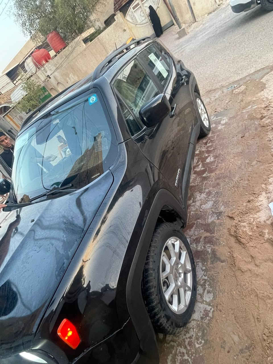 جيب رينجيد 2020
حادثه بنيد  وضربه خفيفه بلجاملغ اليم السايق ع بارد 
ماشيه 150الف 

مكاني ميسان 
السعر 110 وبيه مجال 
***********
للاستفسار ع رقم

