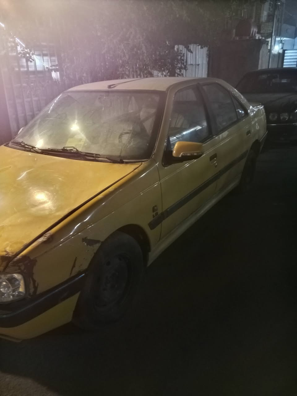 السلام عليكم بيجو لميس للبيع موديل 2015 التفاصيل كير ومحرك مكفولات بيها طخات مشط وحداديه مبدل كاملة مال شركه .السعر 28
