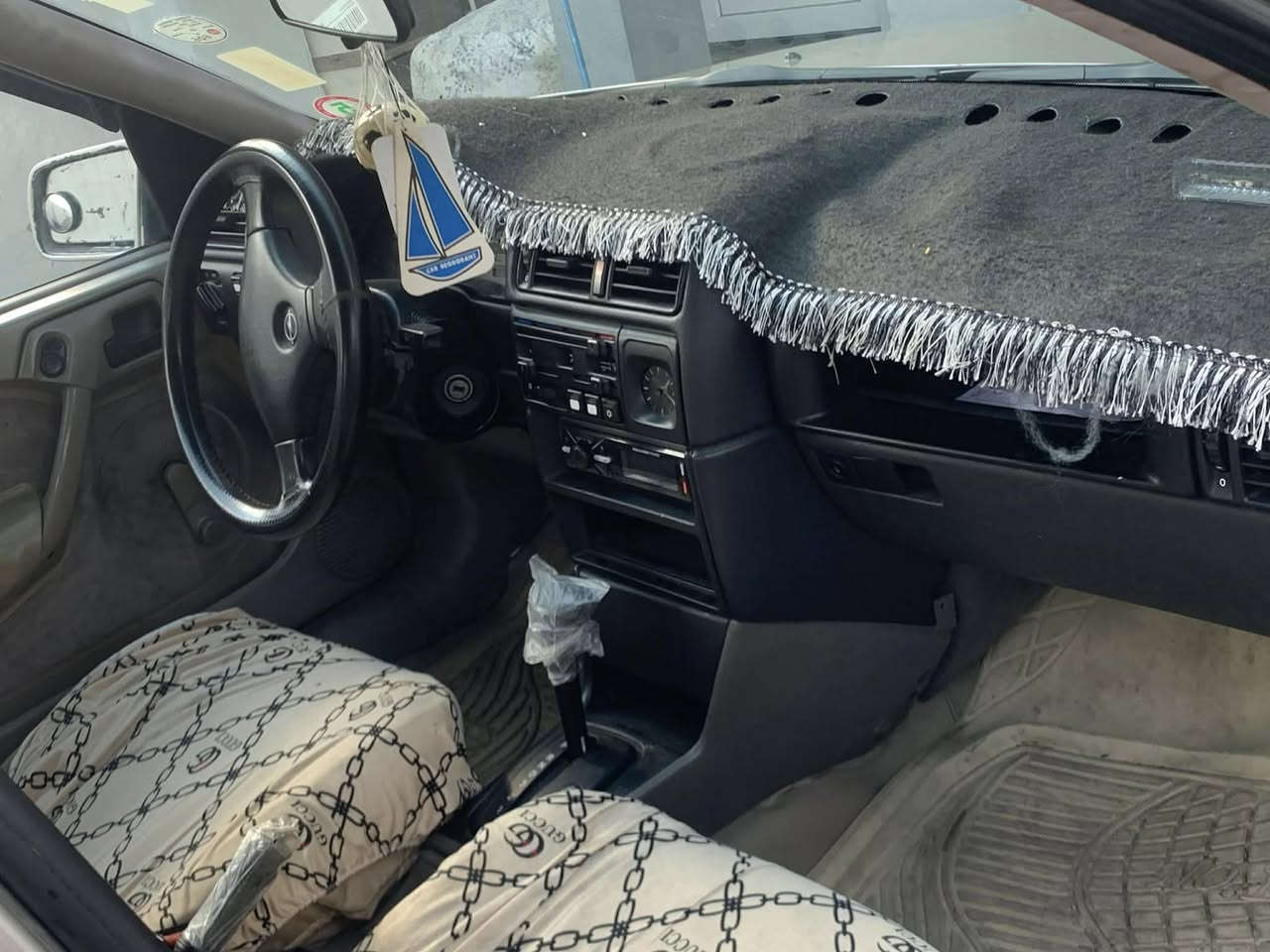 مۆدێل ١٩٩١
گێر ئۆتۆماتیک  مەکینە ٢٠ گێرومەکینە بەشەرت
یەکپارجەی پێوەیە جاملغ سەکن 
لەوحەی تازە 
سەنەوی  ساڵێکە بەسەر جوە 
نرخی ٤١ مەجالێ کەم 
شوێن کەرکوک 

ته لفون بو ئه م ژمارى بكه ن***********
