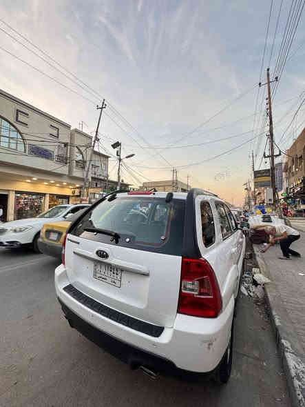 كيا سبورتج 2009 للبيع
مكينة ٢٠٠٠
اللون ابيض
رقم بغداد الماني
حادث جاملغ خلفي صبغ 
الامام ربع جاملغ مع الدعامية حسب ماموضح بالسونار 
كير ومحرك سليم 
تخم تاير جديد
بطارية جديدة
شاشة اندرويد

السعر ١١٧ وبيها مجال 

المكان بغداد الدورة 
***********
