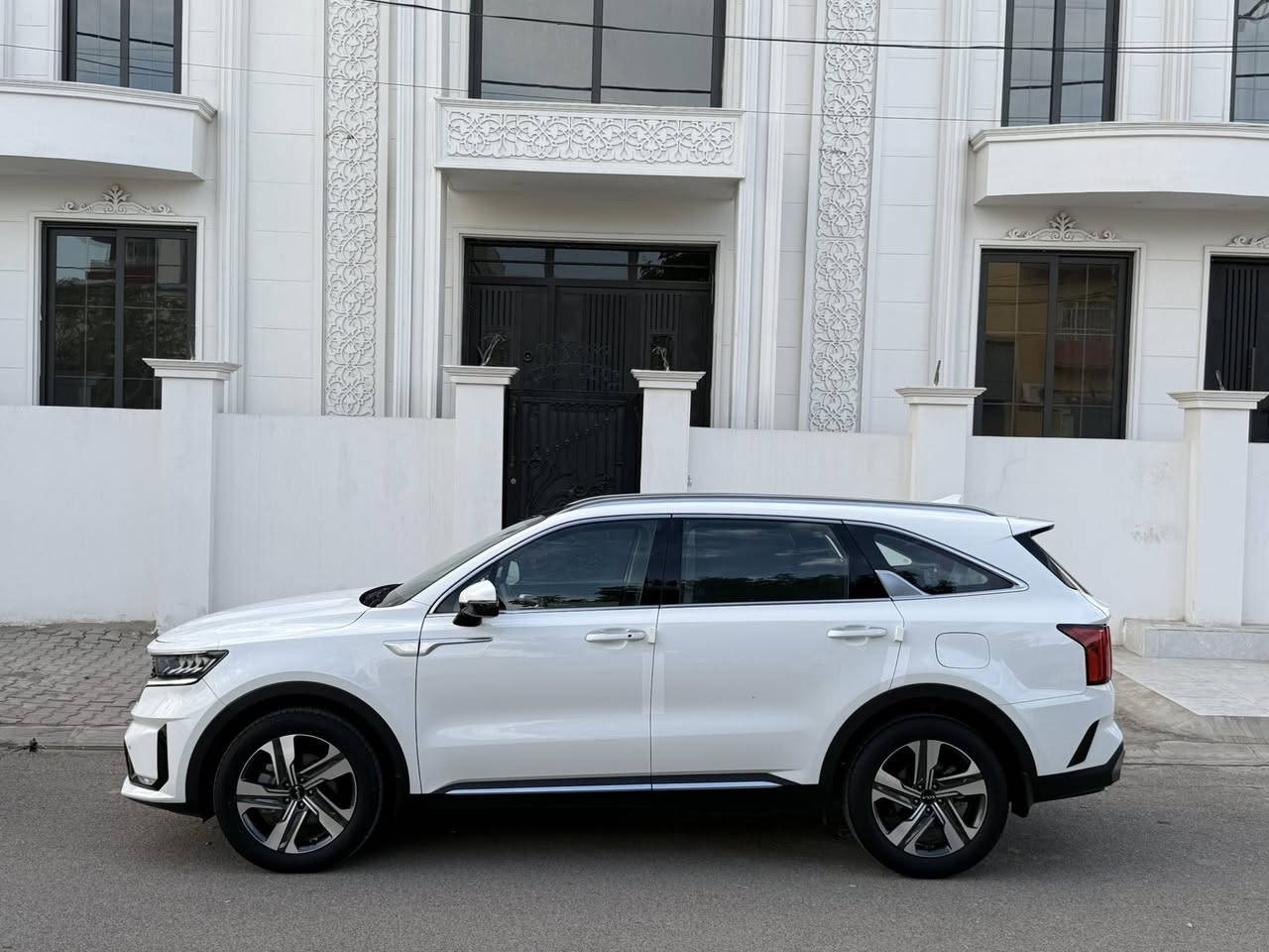 سيارة كيا سورنتو موديل 2023 
كير ومحرك على وضع شركة سيارة مكفوله كفاله عامه فول موصفات سياره بااسمي تحويل مباشر سعر 315 
***********
