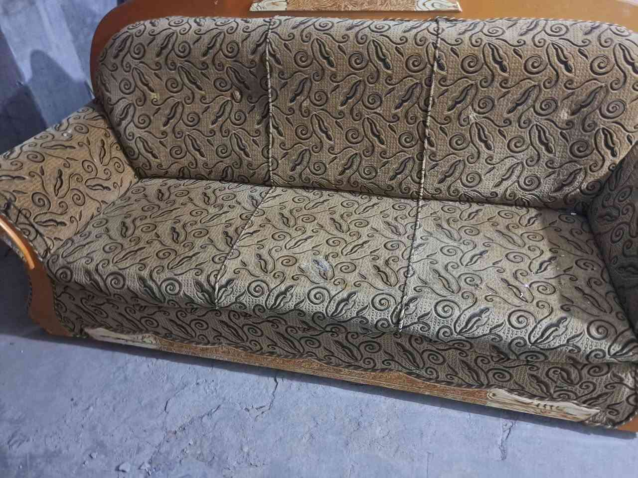 السلام عليكم
تخم للبيع عشر مقاعد العنون العزيزية خلف مركز الشرطة 
السعر 150
الهاتف 
***********
