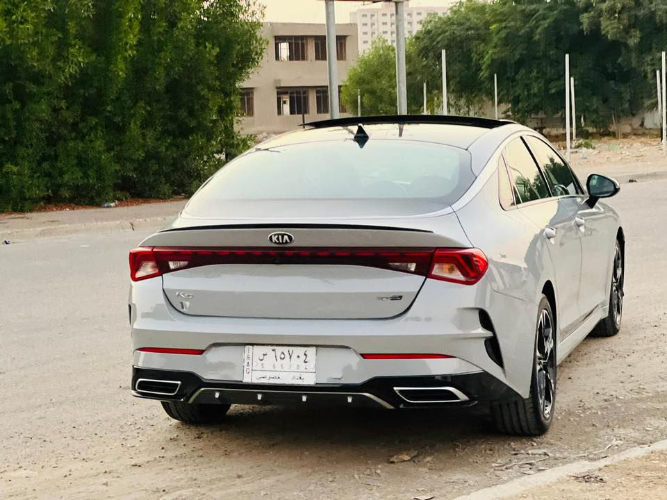 السلام عليكم 🧿
للبيع كيا K5 
ماشية (30m)
 الفئة جيتي لاين
المديل /2021 
رقم بغداد معوقين 
الضرر بنيد وجاملغ بدون دواخل 
السعر :(168وبيها مجال )
1 حجم المحرك 4 سلندر 1600 تيربو 
2 كامره +رادارخلفي+رادار امامي+ رادار جانبي مانع اجتياز  
3 بصمه ابواب وتشغيل عن بعد 
4زنون عالي وناصي
5مقاعد جلد اصلي احمر مختوم جيتي 
6سقف بنراما
7مقاعد الامامي كهرباء 
8هاند بريك بصمه 
9تحديد مسار 
10شاشا كبيره مع كامره دواره
11 ستيرن رياضي D شعار GT LINE
12 مثبت سرعه
13شحن هاتف 
14 اشاير بل مري 
15نضام قياده ايكو + سبورت + سمارت + نورمال 
وباقي المواصفات المعروفه في فئة جيتي لاين 
مكان السياره بغداد البياع 
رقم ***********
