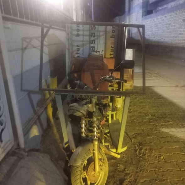 تكتك معوقين للبيع مكاني الهوير سعر ٢٠٠ بيه مجال 
***********
