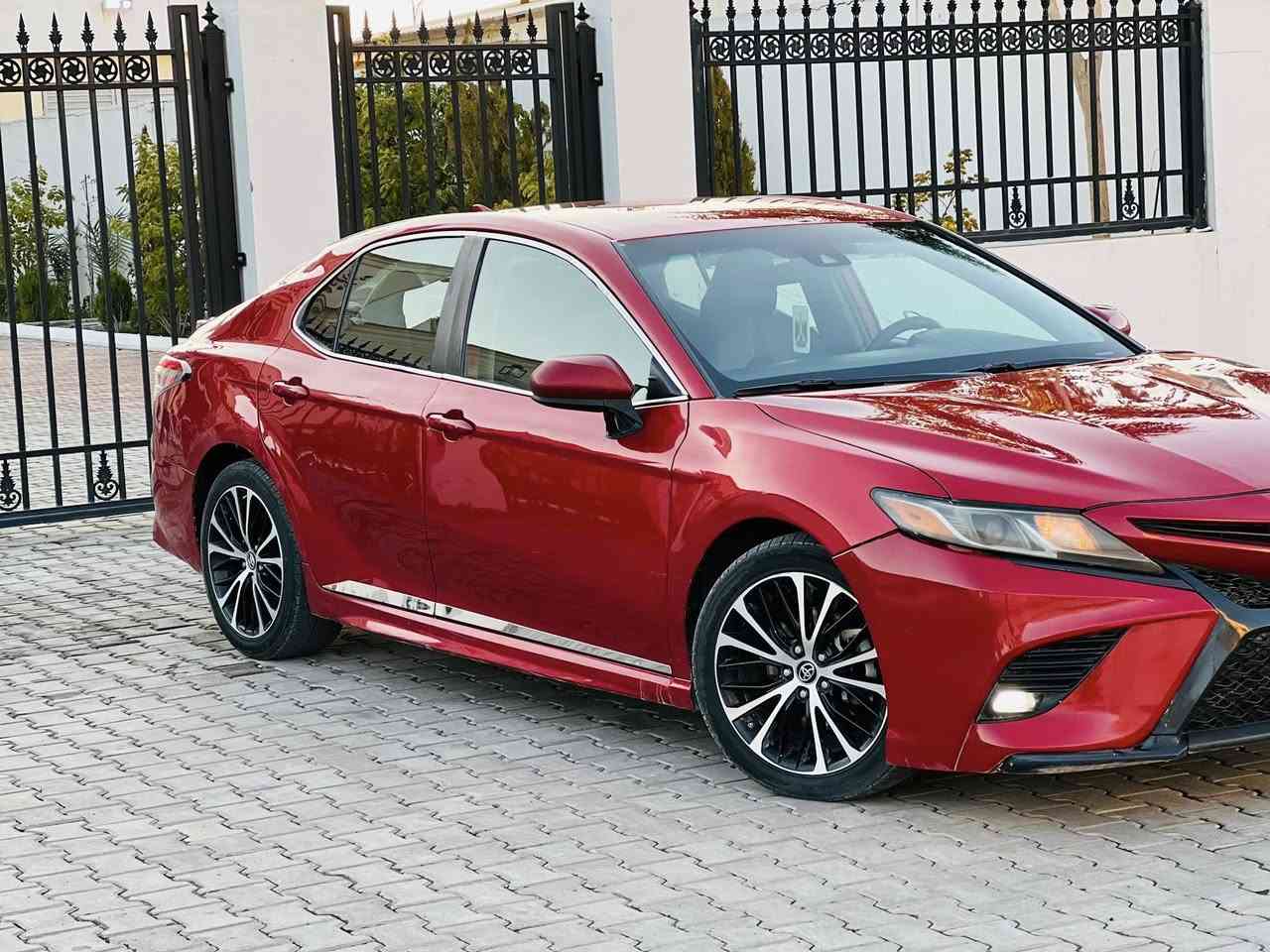 السلام عليكم
للبيع بسعر مناسب 
اعتذر عن القسط والوعده 
كامري 2019 se
لون احمر 
بيها قطعه ونص صبغ فقط بدون اي دواخل وصور الضرر بلمنشور
محرك 2500 بدون فتح بدون عيب شرط 
كير شرط 
صدر تايرات تبريد كله شرط 
السياره بعدها بحاله الوكاله 
رادار موجود وشغال 
تحديد مسار 
شفتات ستيرن
مثبت سرعه 
نضام ايكو
ومواصفات ال se معروفه
سعر 163 وبيها مجال 
ملاحضه ماكطع سعر بتلفون نجي وتشلع عيوني
 والسياره شرط الفحص وين ميعجبك  
مكاني صلاح الدين تكريت
***********
