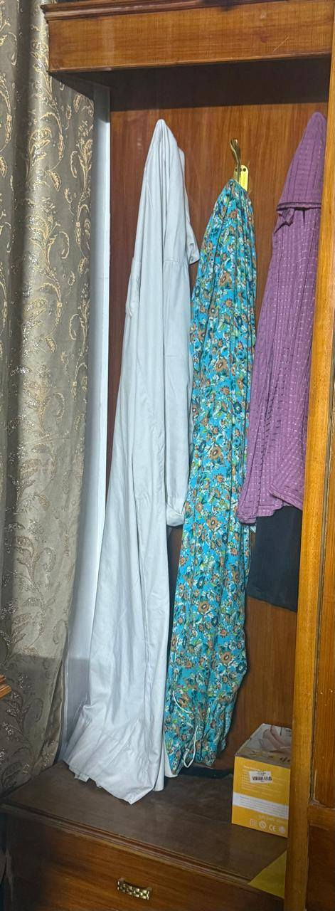 غرفة نوم نفرين خشب صاج عراقي
٦ أبواب مع الملحق
مكونه من ٦ قطع
مكاني حي الجهاد
السعر ٦٥٠ وبيها مجال
للاستفسار الاتصال على الرقم *********** واتساب
