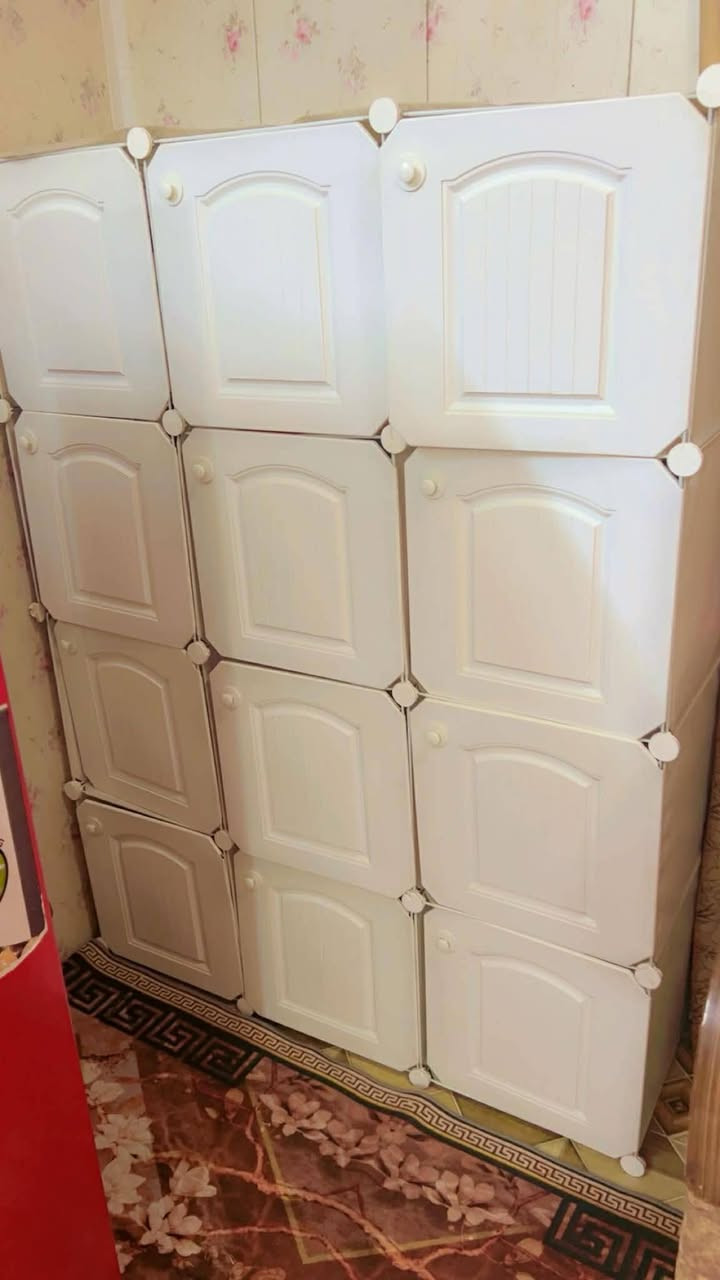 السلام عليكم / كنتور اطفال للبيع استعمال قليل جدا مصنوع من هيكل معدني مغلف ببلاستك مرن نوع PT مضاد للبكتريا والعفن الطول /150 سم
العرض /111 سم
العمق /47 سم وبي رفوف تعليك موضح بلفيديو سعرهه 45 مكانه ثوره قرب جامع مرجان


**إذا كنت صاحب هذا الإعلان وتريد حذفه لأي سبب، رجاءا أرسل رسالة إلى الدعم الفني**