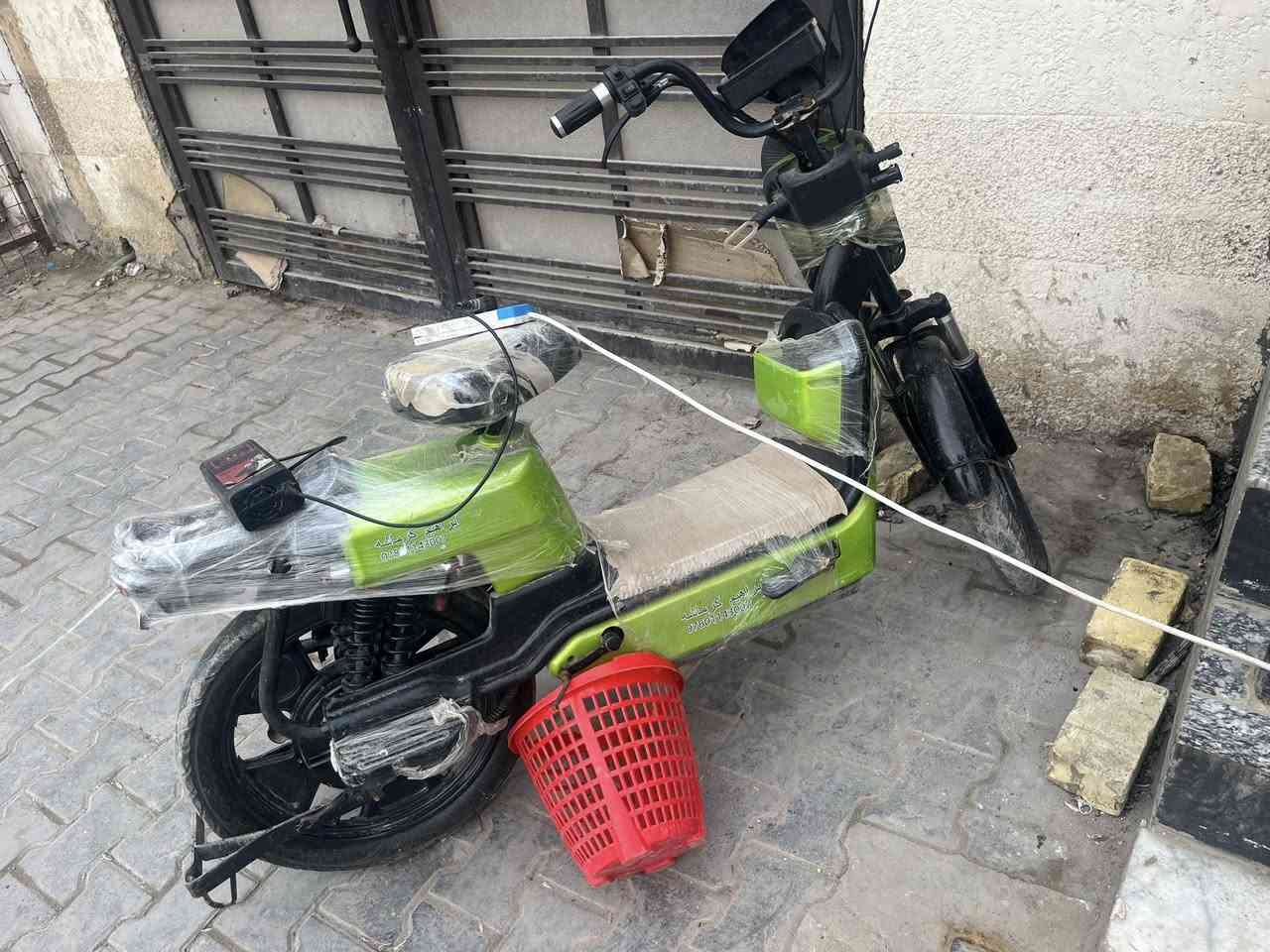 دراجه حجم ٢٠للبيع او مراوس بشنو عندك من دراجه عادي إذا كانت بانزين او شحن حسب القناعه دزلياهه بل خاص دراجه حجم ٢٠خمس بطاريات كلشي ما بيهه توني امبدل ضفيره ومبدل ملف دراجه كلشي ما بيهه عنوان بصره رقمي ***********
