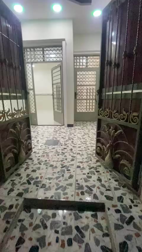 مشتمل بالنصر والسلام منطقة ٦٠٠٠ قرب جامع قريب على تقاطع الأولى الدخول علية من جهة شركة الفارس بناء طابوق جديد كاشي ابياض وجهية  صحيات كامل ١٠٠% ورة مطعم ابو عيسى سعر ٧٥بية مجال
مكتب ابو سعد الدليمي ***********
***********
