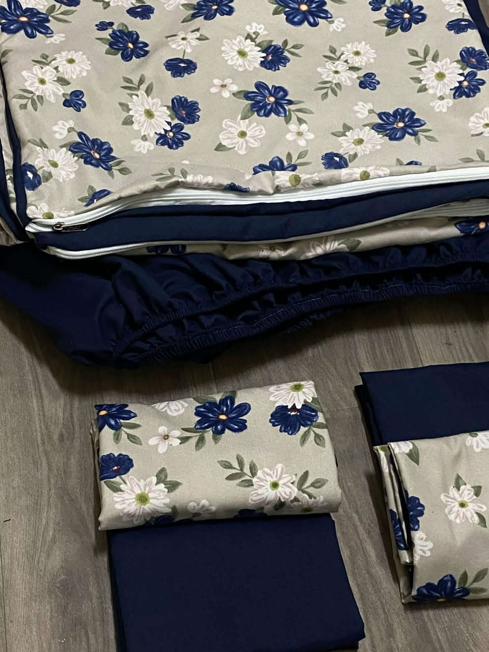 بيع مباشر ❤️‍🔥
القماش قطن قطن 😍
4 وجه مخدة + تلبيس لاستيك + كفر لحاف سحاب 🌷


**إذا كنت صاحب هذا الإعلان وتريد حذفه لأي سبب، رجاءا أرسل رسالة إلى الدعم الفني**