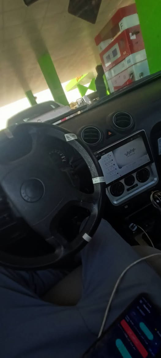 سي كي جيلي للبيع ( فقط )موديل 2013الكصة الجديدة بدون صبغ بس تقليم بسيط بارد قليل كابون ماستر تحويل فقط بدون وكاله تبريد +تدفئة
شركة المحرك الاصلي 
السعر 60$ورقة مجال بسيط للطيبين 
الاستفسار الاتصال 
***********
