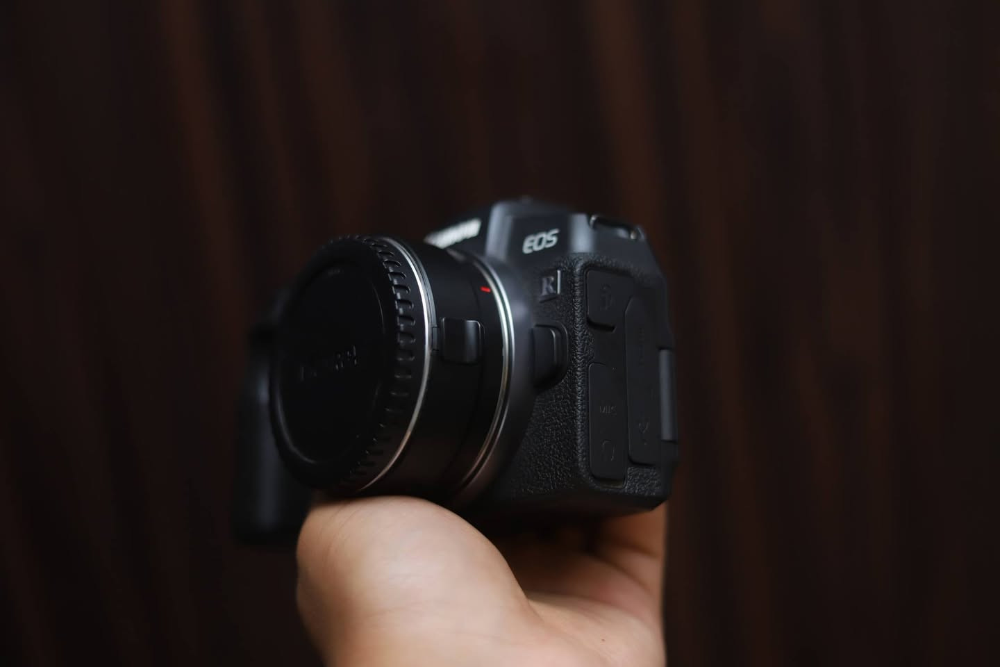 Canon Rp✨️
كاميرا كانون Rp الغانيه عن التعريف💥
حاله نضيفه كسر زيرو👌
شتر 10k يعني لسه أستعمال خفيف👍
معاها كل مشتملاتها الأوريجنال✅️
_شاحن 
_بطريه
_حزام
_بوكس
_مونت
وبسعر لقطه لسرعة البيع🔥
اللي محتاجها يكلمني وهقلو كلو التفاصيل 🏃
للتواصل:01024662671


**إذا كنت صاحب هذا الإعلان وتريد حذفه لأي سبب، رجاءا أرسل رسالة إلى الدعم الفني**