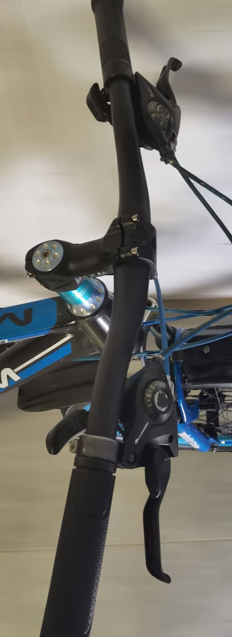 🌈بابەت/پاسکیلی ( وەرزشی )
🌈 قەبارەی ویل / (٢٤)
🌈جۆری  برێک/ دیسک 
🌈پێکهاتەی لاشە /    ئاسن 
🌈 تایبەتمەندی /دواوە 7 ، پێشەوە 3، پارچەکانی بیلاد شەریکە ،ویل فافۆن،  
🩸خاوێنی / %100
🏘️ شوێن/سلێمانی

📲*********** یان 📩کە...

🌈 باسکیل / کلش نضیف مابە عیب
🌈حجم الویل / ٢٤
🌈البریکات /دیسک 
🌈نمرات / خلفی٧،امامی ٣
🌈 النضافة/%100 
🏘️ المكان/السليمانية
