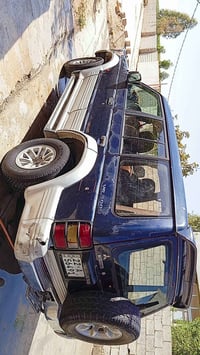 للبيع ميسي بوشي باجيرو موديل 1994  محرك بطه ثنين ونص سياره جاهزه ونضيف...