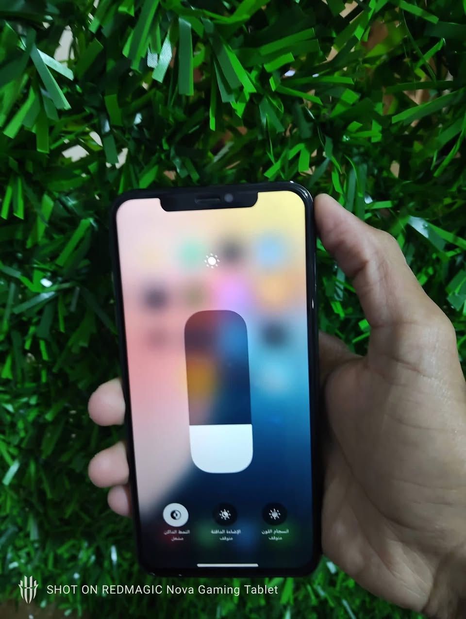 طبعآ من رخصة صاحب لجهاز 
اكس اس نفس لبصوره فقط لضهر بي كسر او فطر قليل 
ذاكره 512 بطاريه100 شاشه 3 خيارات لجهاز جدآ نضيف بغداد سعر200 قفل 
اتصال ***********
واتساب***********
